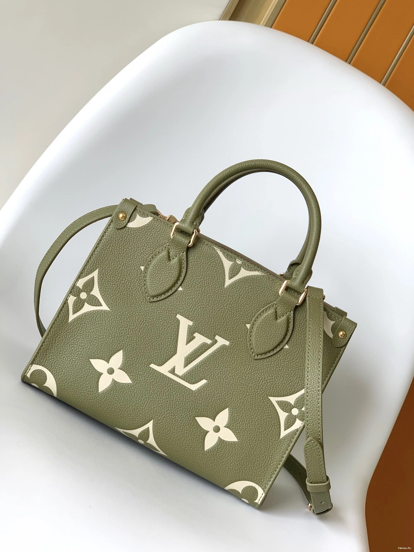PM ONTHEGO VUITTON LOUIS 0514